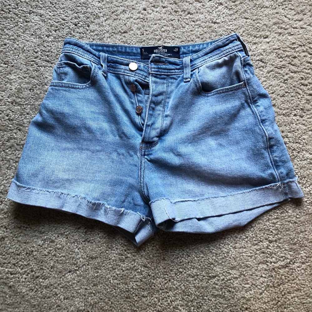 Hollister curvy ultra high-rise mom short with 3in inseam